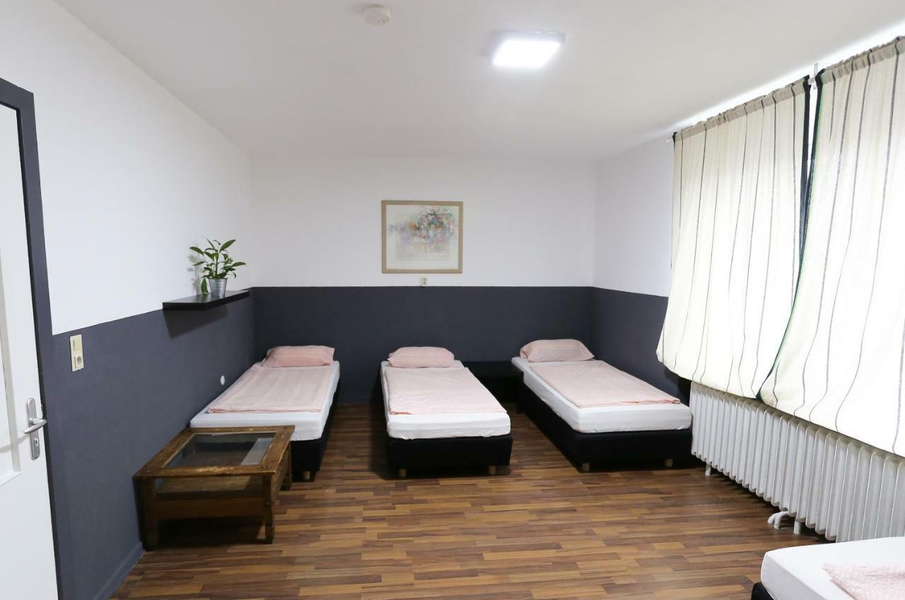Enna-Zimmervermietung Hamburg-Harburg Exteriör bild