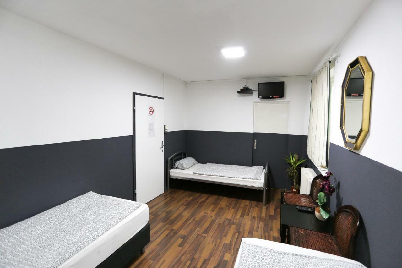 Enna-Zimmervermietung Hamburg-Harburg Exteriör bild