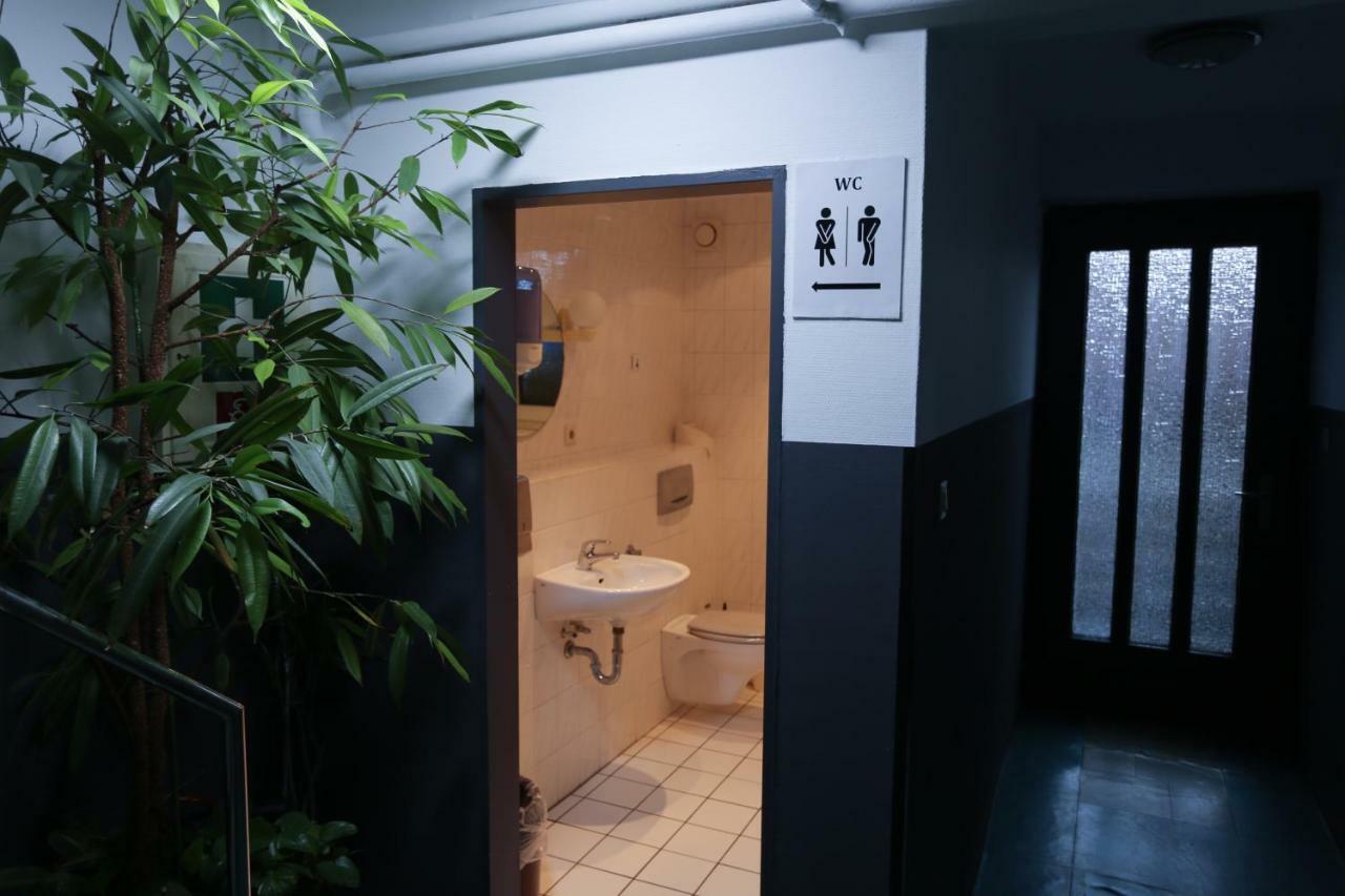 Enna-Zimmervermietung Hamburg-Harburg Exteriör bild