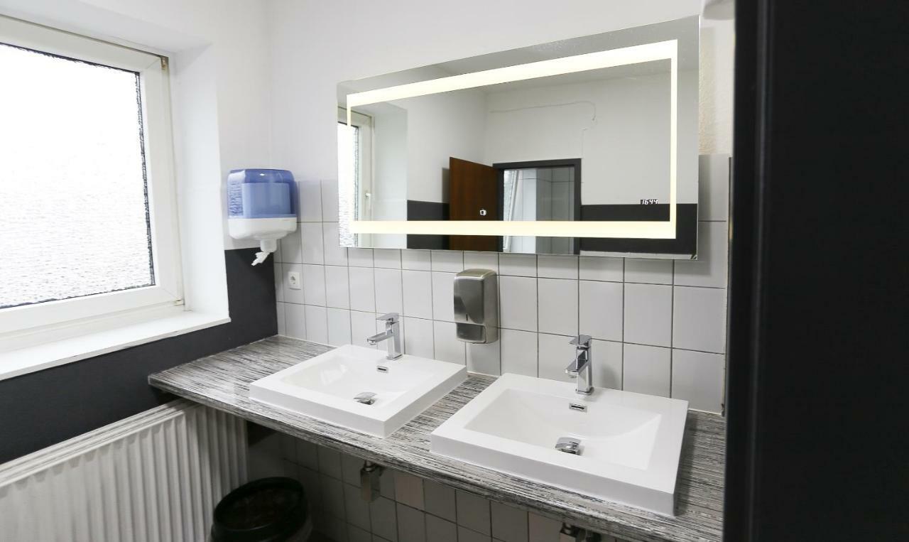 Enna-Zimmervermietung Hamburg-Harburg Exteriör bild